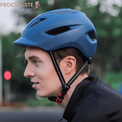 casque-de-vélo-bleu-mat-victorieux