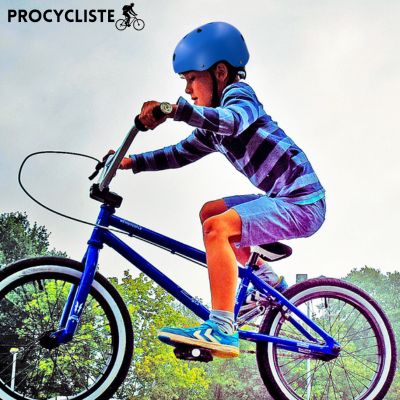 casque-vélo-enfant-bleu-mat