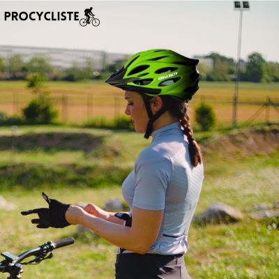 casque-vélo-femme-vert-dégradé-noir